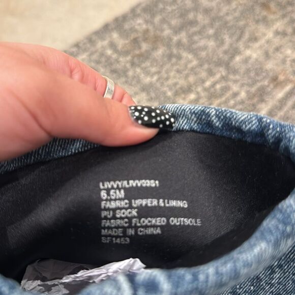 Steve Madden Women's Livvy Distressed Denim Fold-Over Cuffed Cowboy Boots 6.5 - Picture 9 of 12